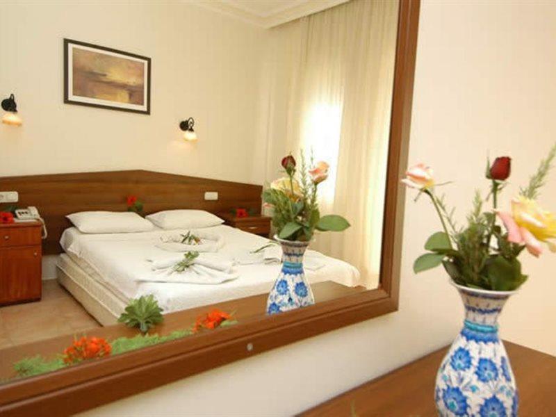Carmina Hotel Олудениз Экстерьер фото